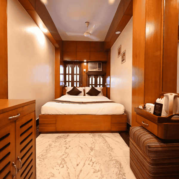 Deluxe rooms (3)